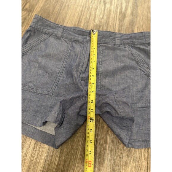 Banana Republic Women's Lightweight Denim Shorts‎ in Blue - Size 10 100% Cotton - Picture 4 of 10